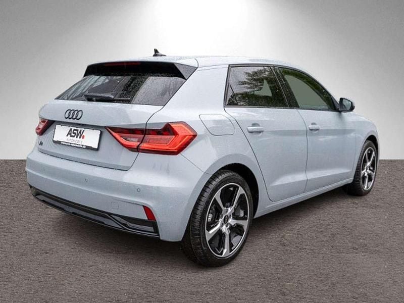 Neu Audi A1 Advanced Plus 116 PS (85 kW) 2026 Pfeilgrau perleffekt SUV