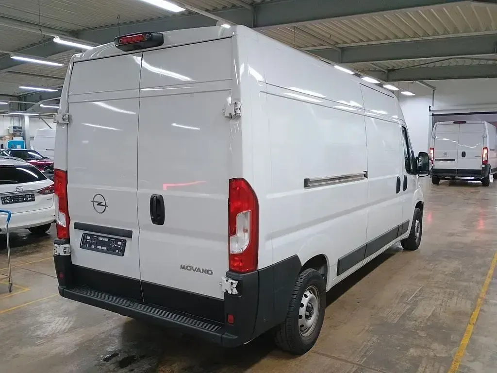 Gebraucht Opel Movano 140 PS (102 kW) 2024 Weiß Van