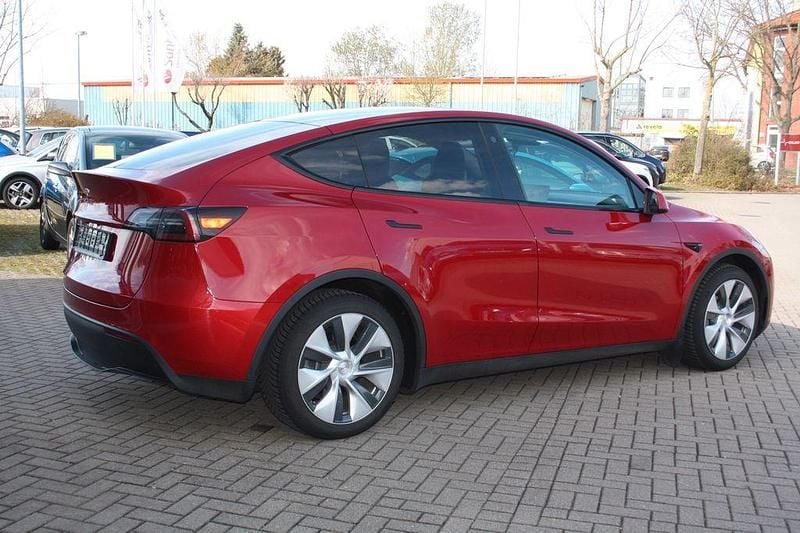 Gebraucht Tesla Model Y Standard Range 250 kW (340 PS) 2023 Rot SUV