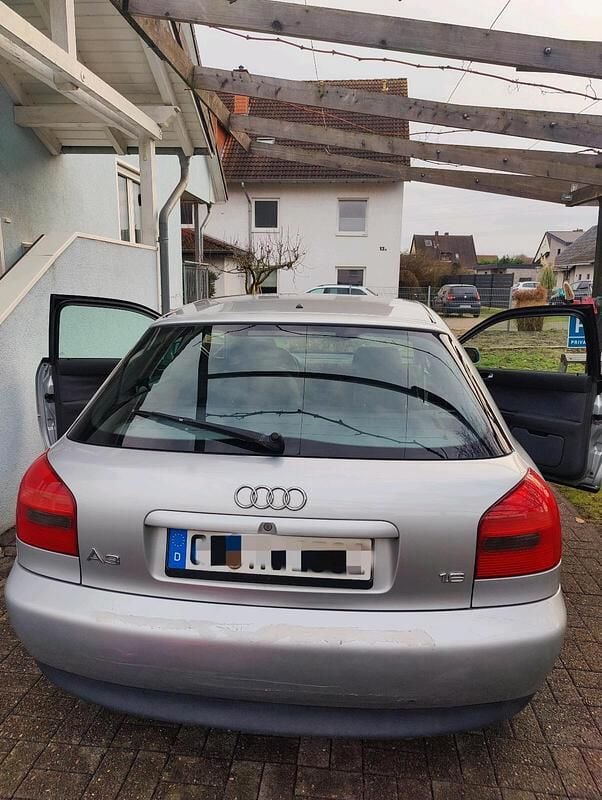 Gebraucht Audi A3 100 PS (73 kW) 1997 Silber Kleinwagen