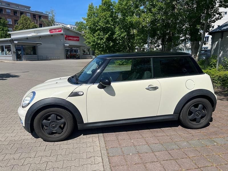 Gebraucht 2009 Mini Cooper Coupé Coupé | 5.900 € (Etwas zu teuer) - Bild 1/4