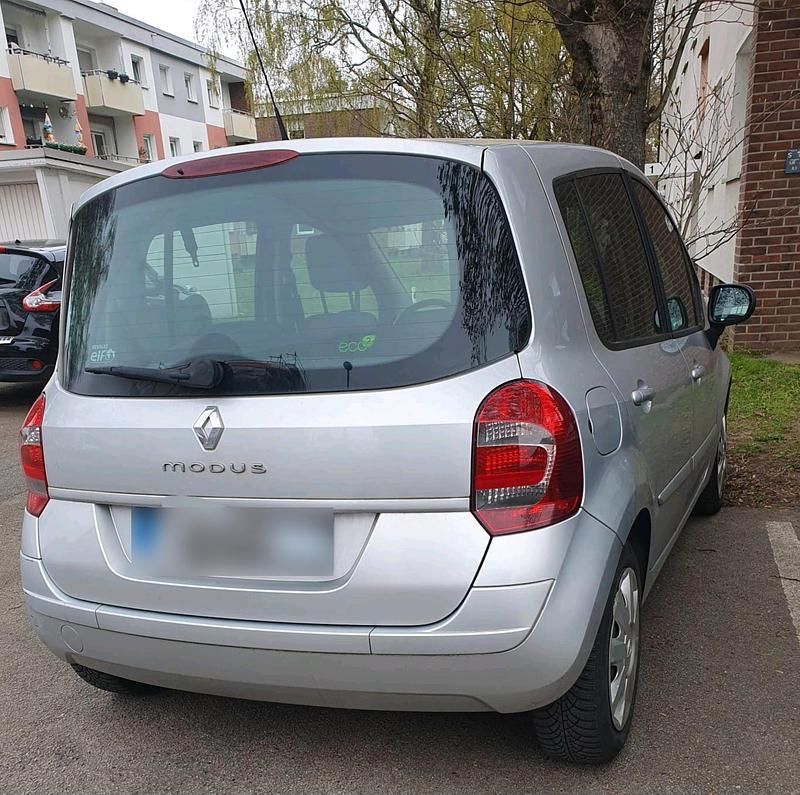 Second-hand Renault Modus 101 CP (74 kW) 2010 Argintiu Monovolum