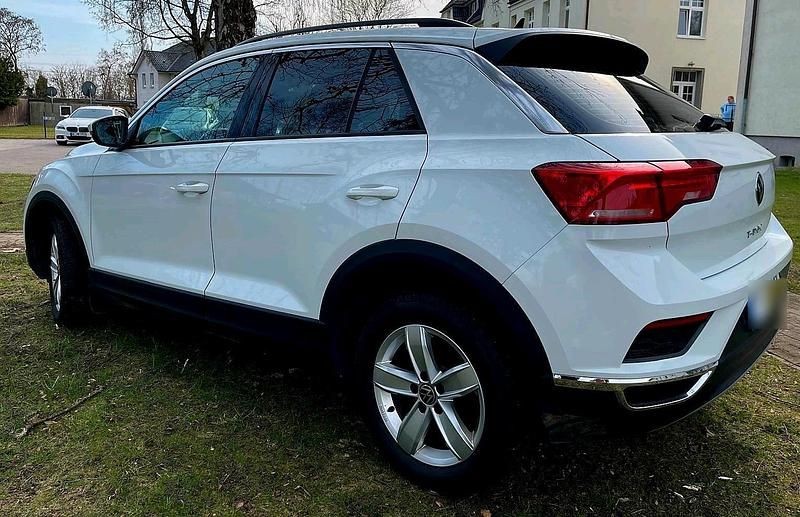 Gebraucht VW T-Roc 110 PS (80 kW) 2021 Weiß SUV