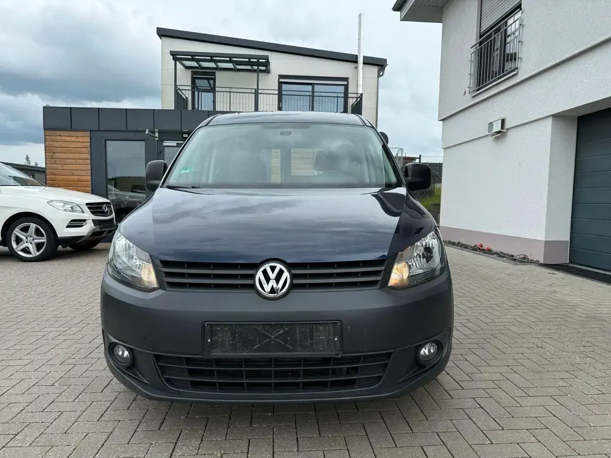 Gebraucht VW Caddy Maxi 140 PS (102 kW) 2011 Blau Van / Kleinbus