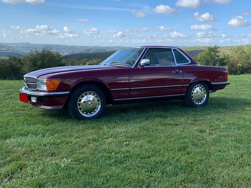 Gebraucht Mercedes 560 230 PS (169 kW) 1986 Rot Cabrio