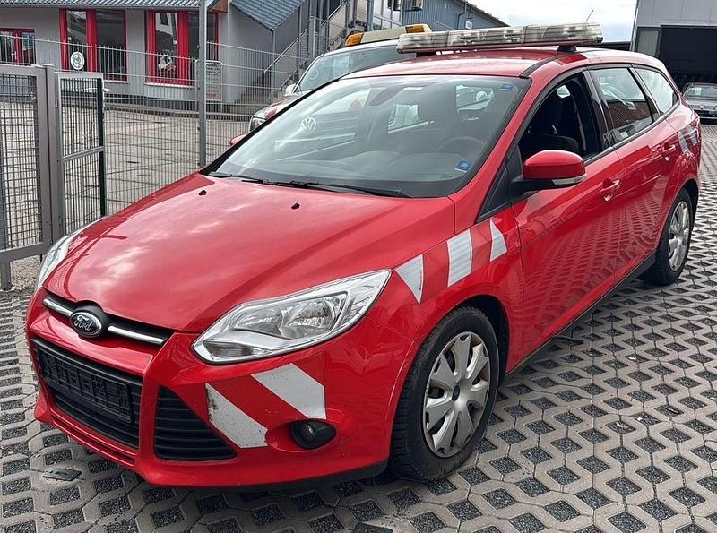 Usado Ford Focus 116 HP (85 kW) 2013 Vermelho Carrinha