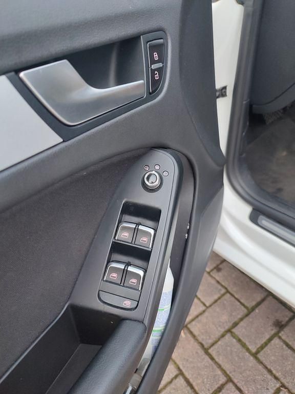 Gebraucht Audi A5 Sportback Sport 150 PS (110 kW) 2015 Weiß Kleinwagen