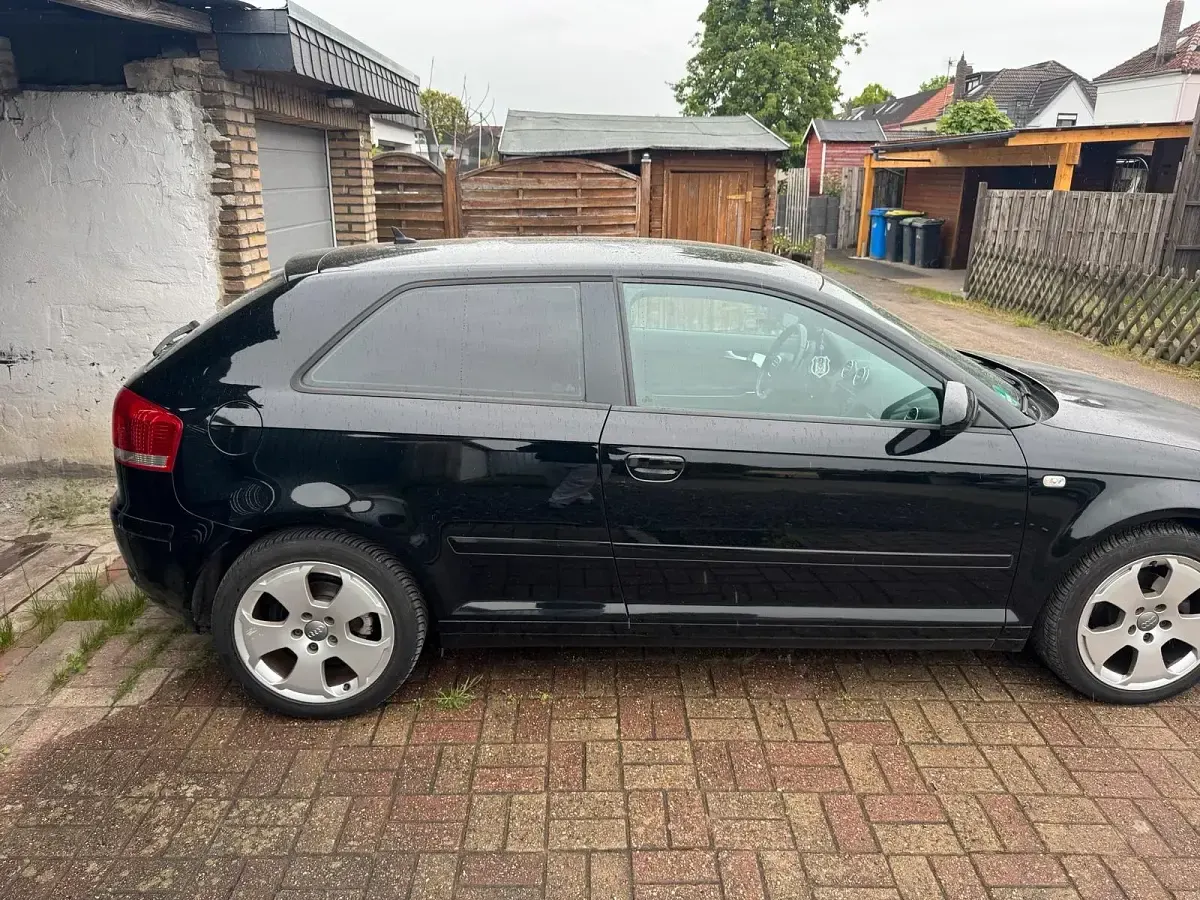 Gebraucht Audi A3 102 PS (75 kW) 2006 Schwarz Kleinwagen