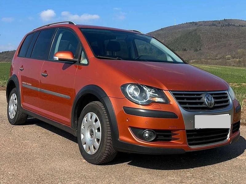 Gebraucht VW Touran Cross 140 PS (102 kW) 2008 Orange Van / Kleinbus