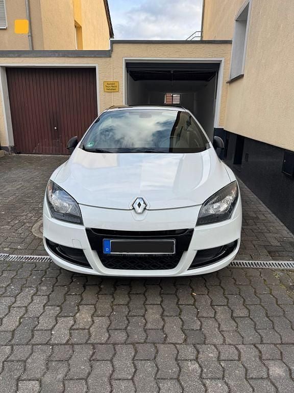 Gebraucht Renault Mégane Cabriolet 140 PS (102 kW) 2012 Weiß Cabrio