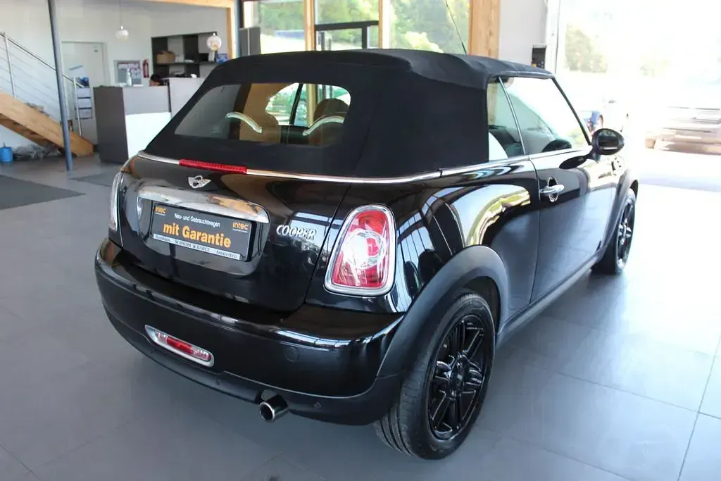 Gebraucht Mini Cooper Cabriolet 122 PS (89 kW) 2015 Schwarz Cabrio