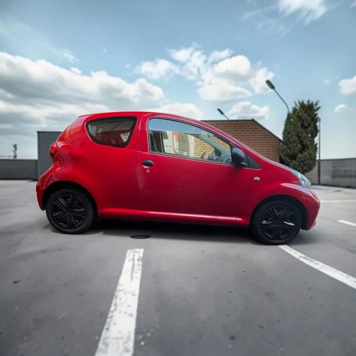 Brugt Toyota Aygo 68 HK (50 kW) 2007 Rød Hatchback