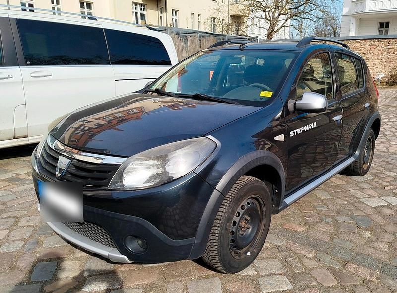 Gebraucht Dacia Sandero Stepway 85 PS (62 kW) 2012 Grau Kleinwagen