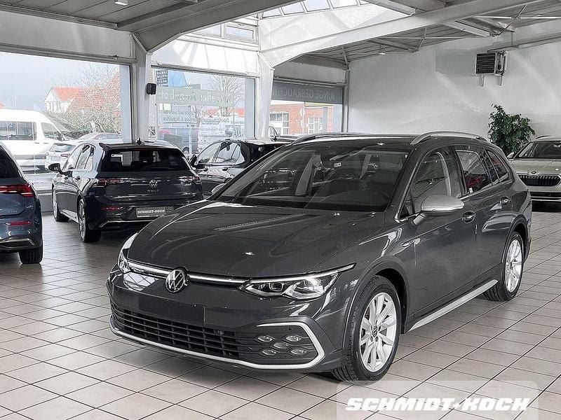 Gebraucht VW Golf Alltrack 200 PS (147 kW) 2023 Uranograu (grau) Kombi