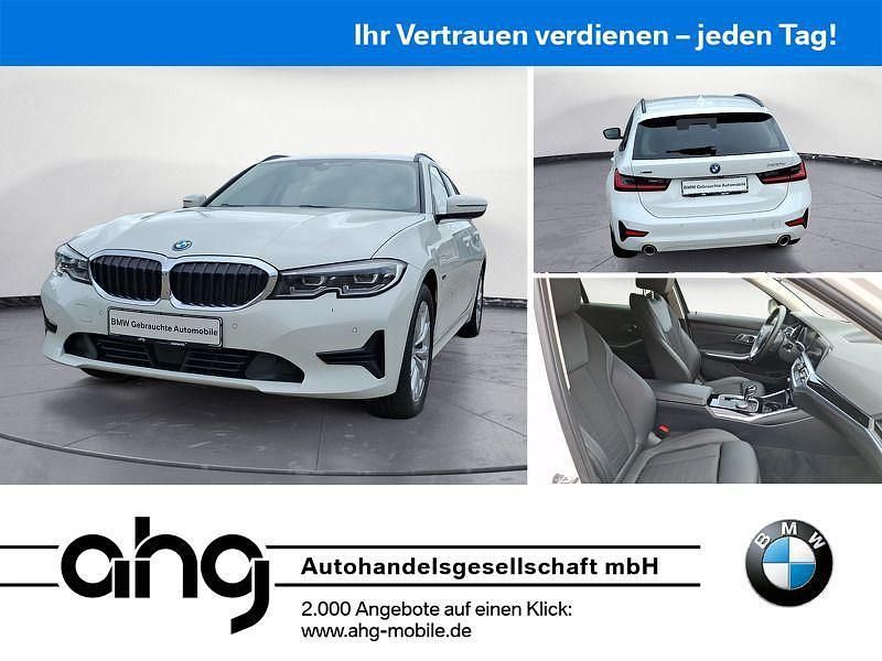 Weiß Gebraucht 2022 BMW 320e Advantage Kombi | 24.850 € (Superpreis) - Bild 1/4