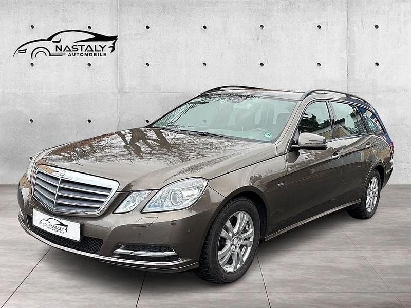 Gebraucht Mercedes E300 231 PS (169 kW) 2012 Grau Kombi