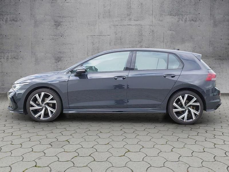 Gebraucht VW Golf VIII R-line 131 PS (96 kW) 2024 Uranograu Limousine