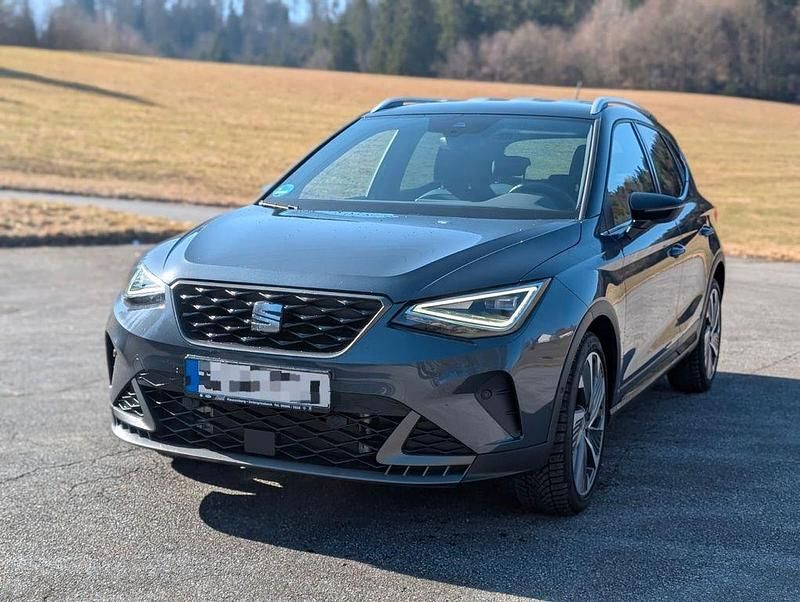 Gebraucht Seat Arona FR 116 PS (85 kW) 2025 Grau SUV