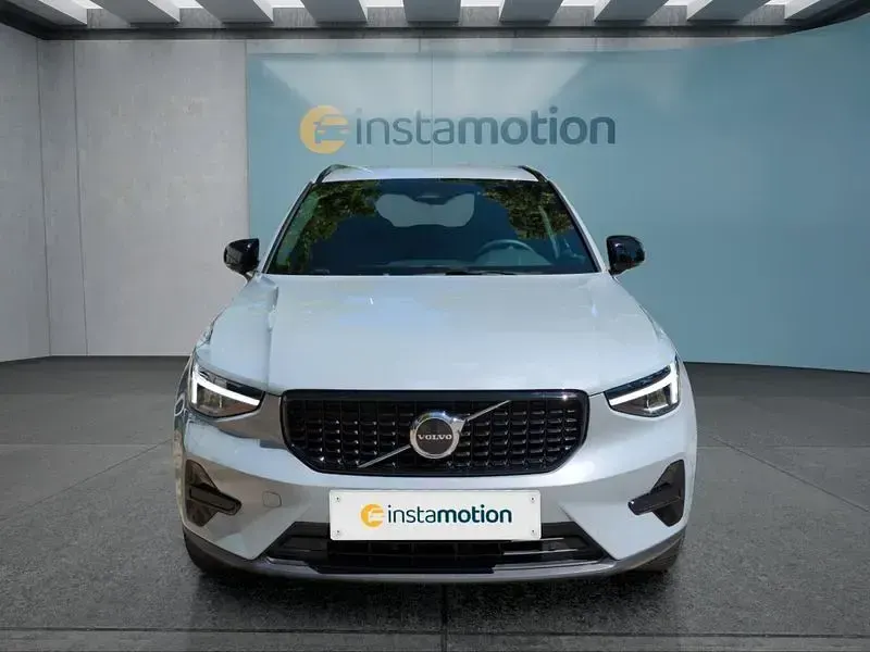 Gebraucht Volvo XC40 Plus 163 PS (119 kW) 2024 Grau SUV