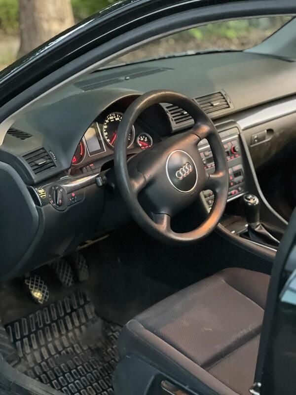 Schwarz Gebraucht 2003 Audi A4 Limousine | 800 € (Superpreis) - Bild 1/4