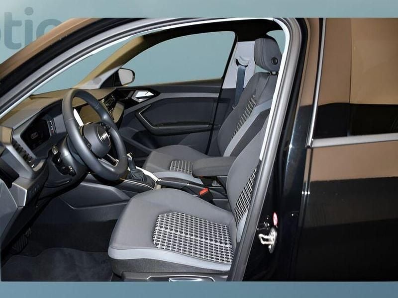 Gebraucht Audi A1 95 PS (69 kW) 2024 Schwarz SUV