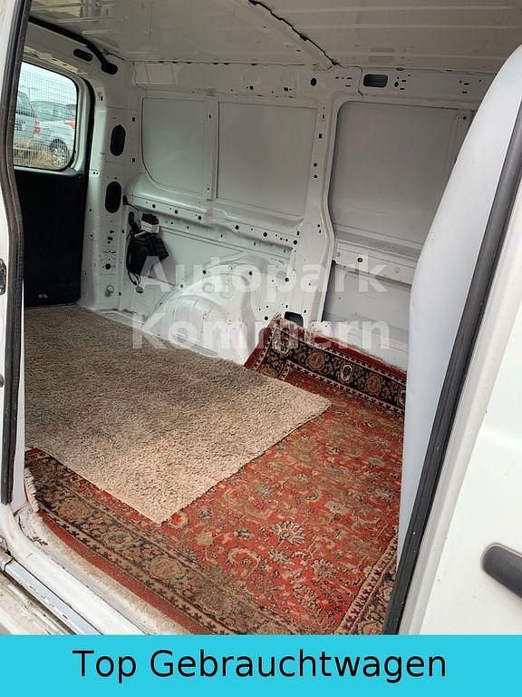 Gebraucht Peugeot Expert 128 PS (94 kW) 2013 Weiß Van