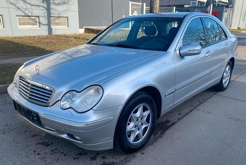 Gebraucht Mercedes C180 Elegance 143 PS (105 kW) 2004 Silber Limousine