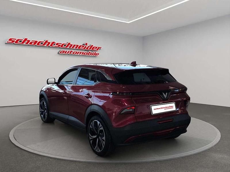 Neu VinFast VF 6 Plus 150 kW (204 PS) 2025 Rot SUV