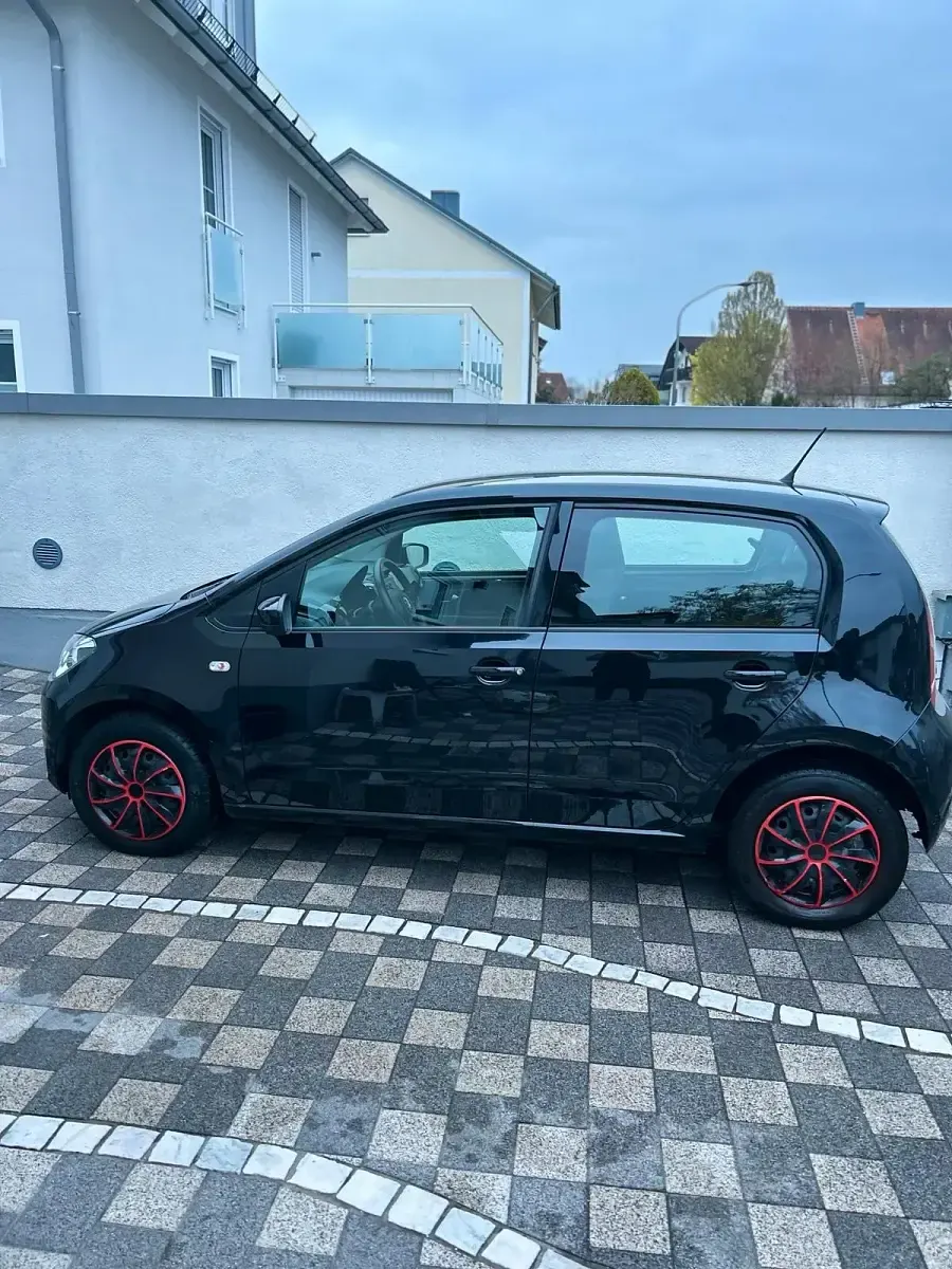 Usata VW up! 60 CV (44 kW) 2014 Nero Utilitaria