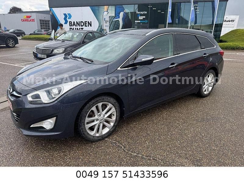 Gebraucht Hyundai i40 141 PS (103 kW) 2014 Schwarz Kombi