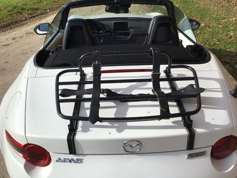 Gebraucht Mazda MX5 Exclusive-Line 132 PS (97 kW) 2016 Weiß Cabrio