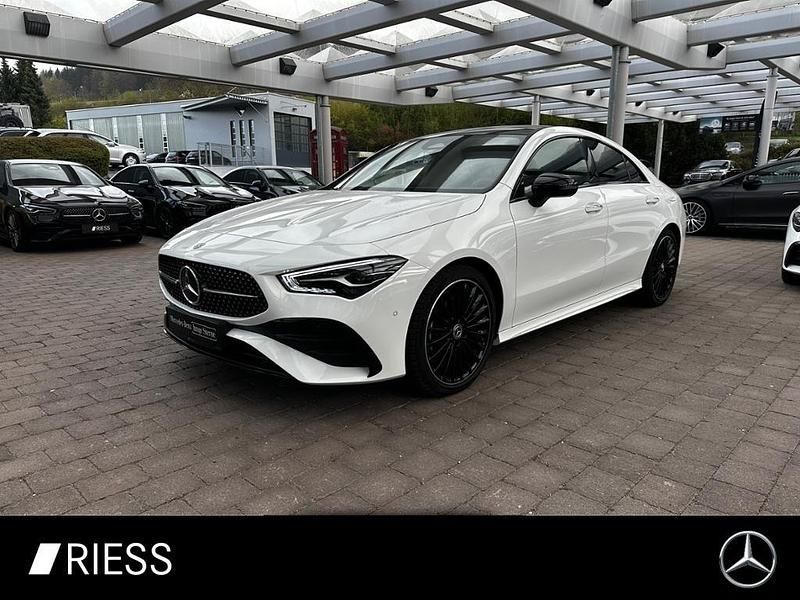 Unilack polarweiß Gebraucht 2024 Mercedes CLA220 AMG Limousine | 42.340 € (Etwas zu teuer) - Bild 1/4