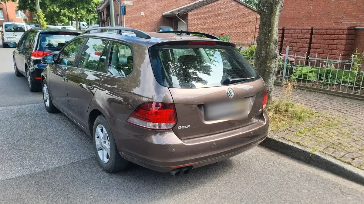 Gebraucht VW Golf VII 122 PS (89 kW) 2013 Braun Kombi