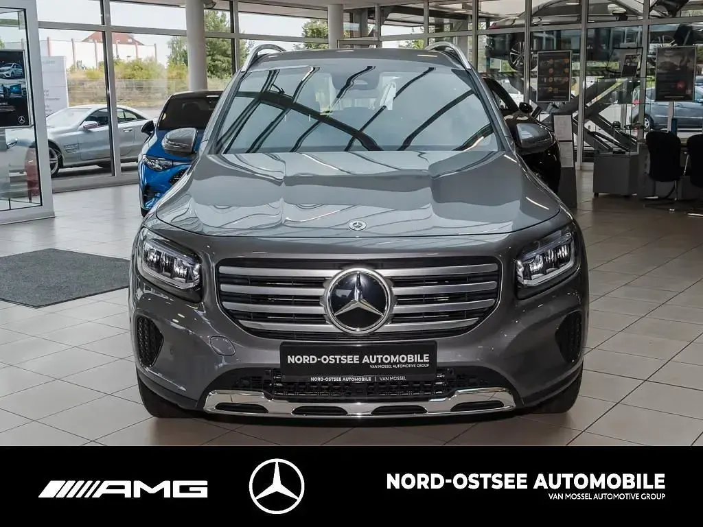 Gebraucht Mercedes GLB200 Progressive 150 PS (110 kW) 2025 Grau SUV