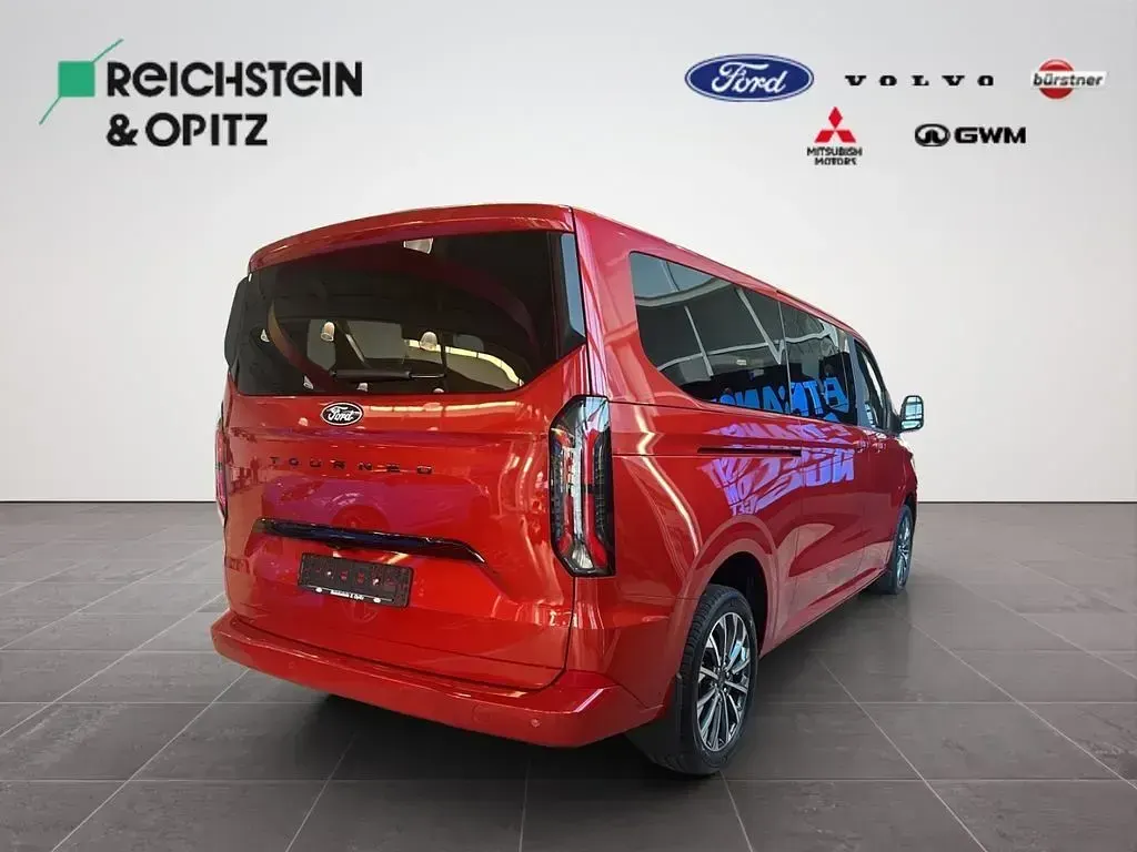 Neu Ford Tourneo Titanium X 170 PS (125 kW) 2026 Rot Van / Kleinbus