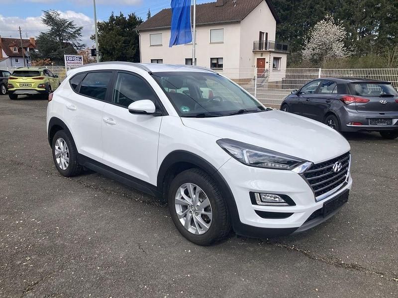 Gebraucht Hyundai Tucson Passion Plus 177 PS (130 kW) 2019 Weiss SUV