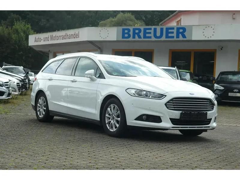 Weiß Gebraucht 2018 Ford Mondeo Limousine | 11.900 € (Superpreis) - Bild 1/4