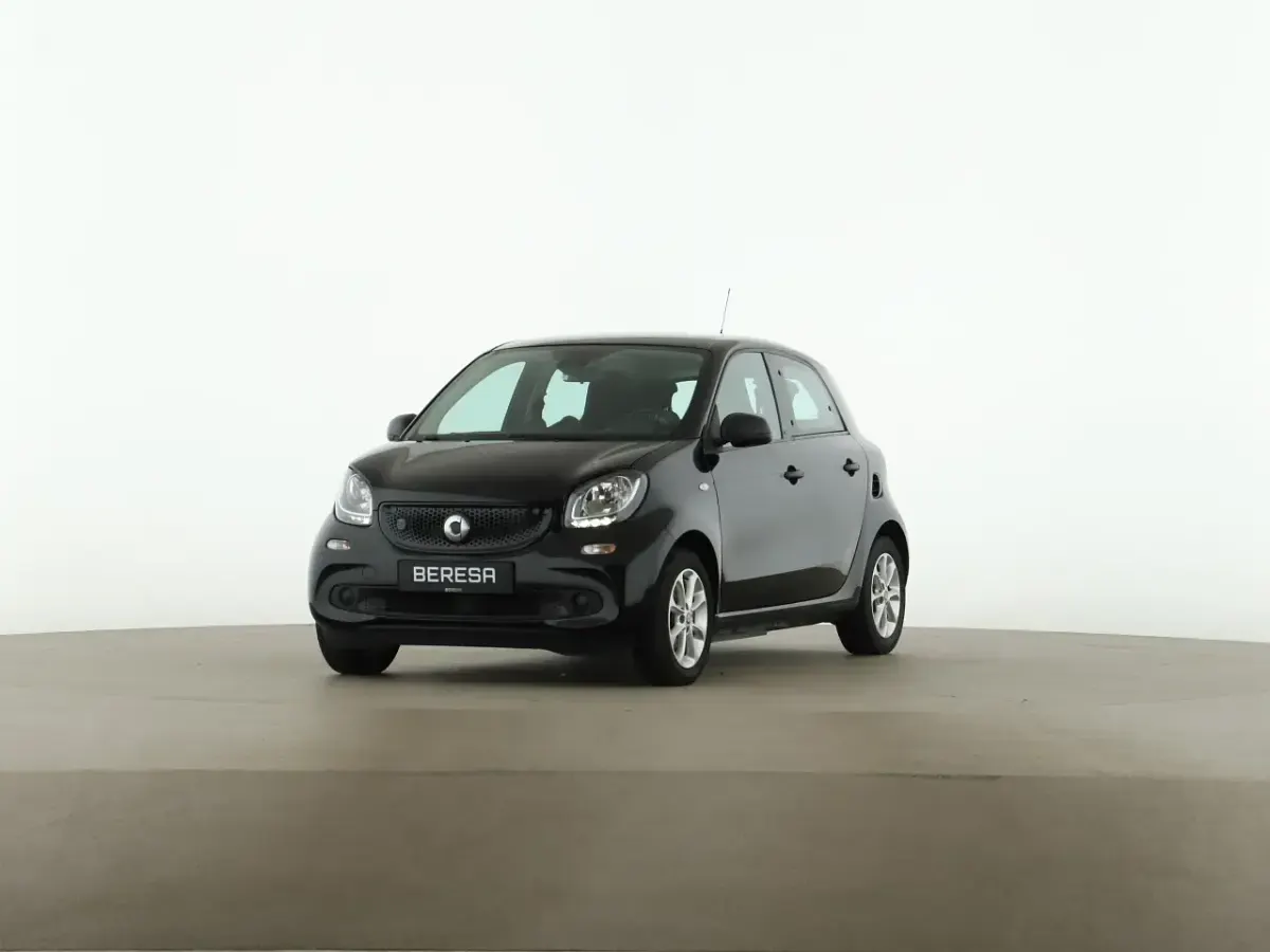 Gebraucht Smart ForFour Electric Drive Passion 60 kW (82 PS) 2018 Schwarz Limousine