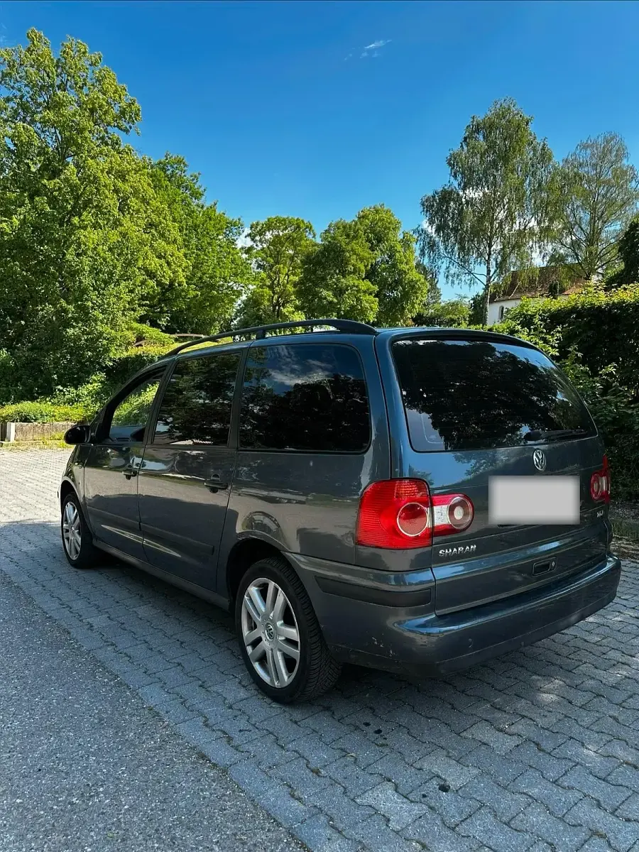 Gebraucht VW Sharan Trendline 116 PS (85 kW) 2006 Grau Van / Kleinbus