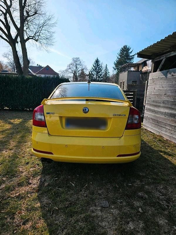 Second-hand Skoda Octavia RS 200 CP (147 kW) 2012 Galben Berlinǎ