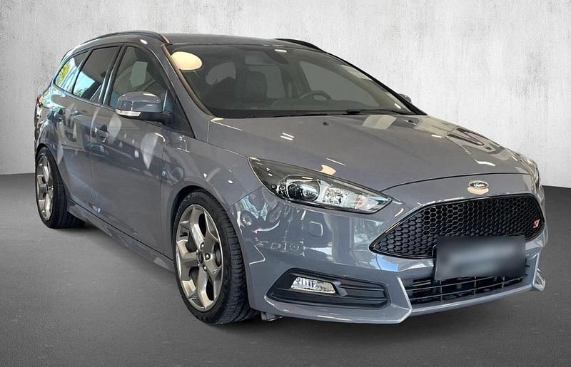 Gebraucht Ford Focus ST 250 PS (183 kW) 2018 Grau Kombi
