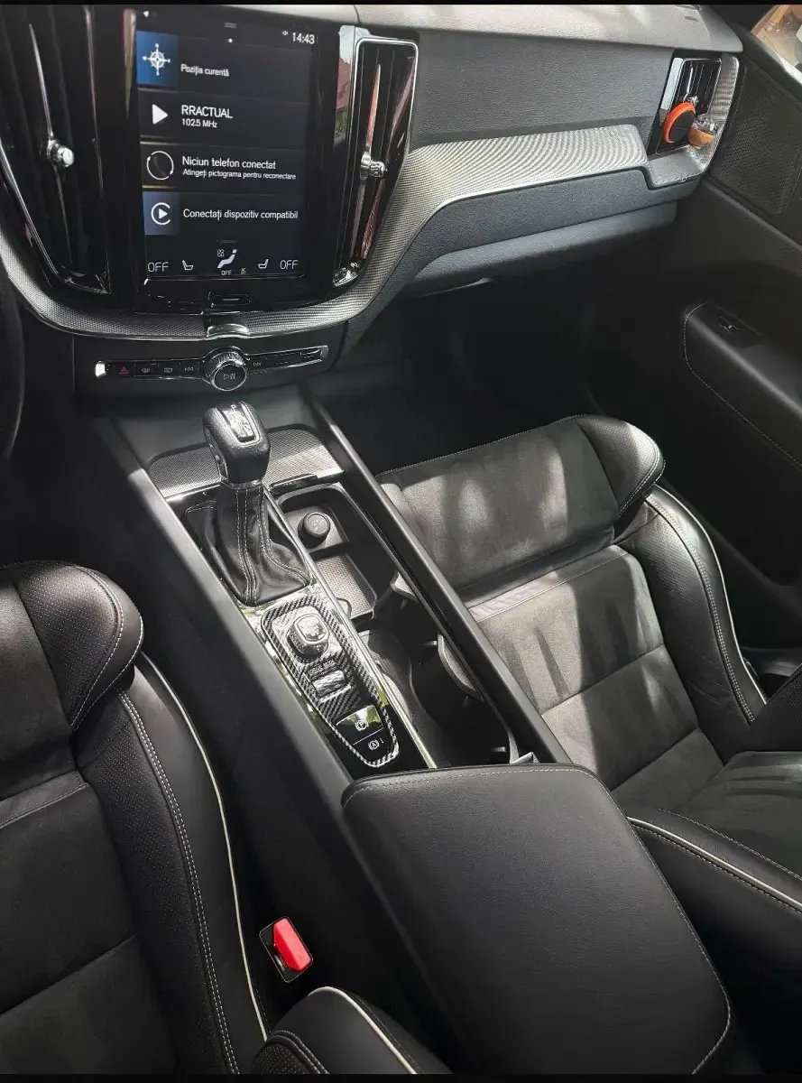 Gebraucht Volvo XC60 190 PS (139 kW) 2019 Weiß SUV
