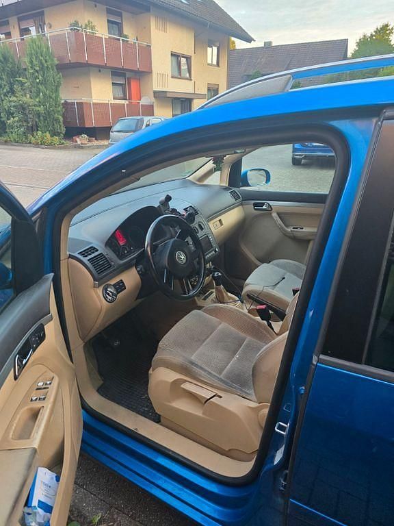 Blau Gebraucht 2003 VW Touran Basis Van / Kleinbus | 1.000 € (Superpreis) - Bild 1/4
