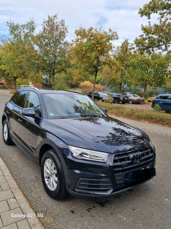 Blau Gebraucht 2019 Audi Q5 SUV | 29.950 € (Etwas zu teuer) - Bild 1/4