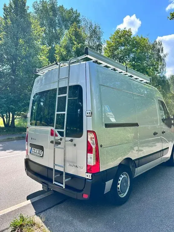 Gebraucht Opel Movano 101 PS (74 kW) 2011 Silber Van / Kleinbus