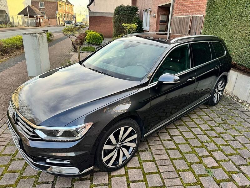 Usata VW Passat Active 190 CV (139 kW) 2019 Grigio Station wagon