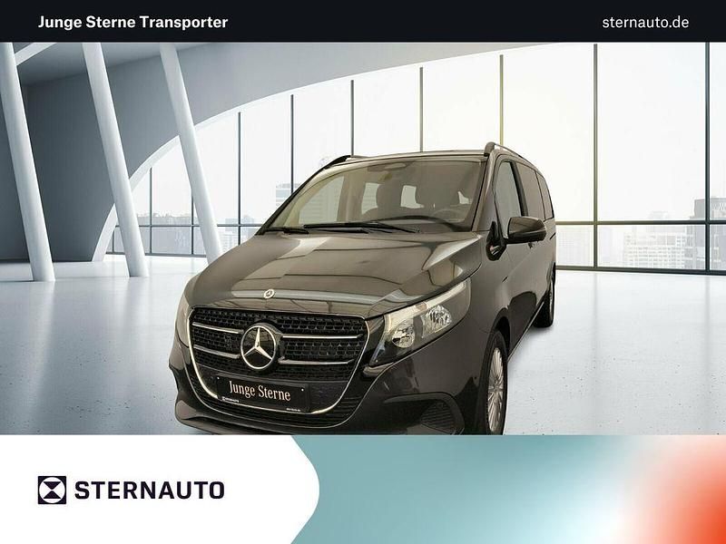 Graphitgrau metallic Gebraucht 2024 Mercedes V220 Van / Kleinbus | 59.950 € (Teuer) - Bild 1/4