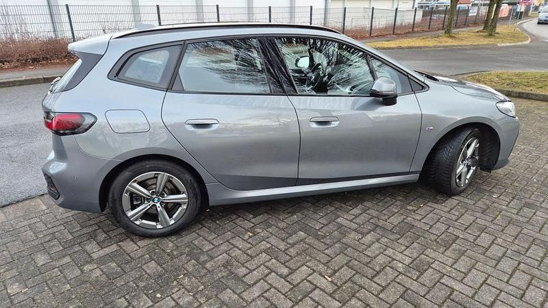 Gebraucht BMW 223 Active Tourer M Sport 197 PS (144 kW) 2023 Grau Van / Kleinbus