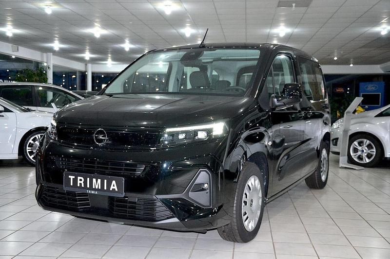 Neu Opel Combo Life 102 PS (75 kW) 2025 Schwarz Van / Kleinbus