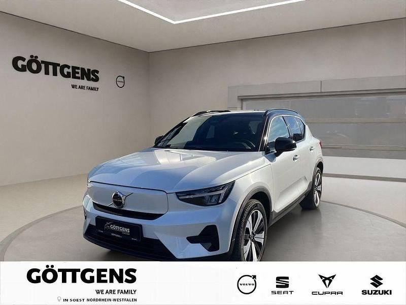 Weiß Gebraucht 2022 Volvo XC40 SUV | 29.949 € (Guter Preis) - Bild 1/4